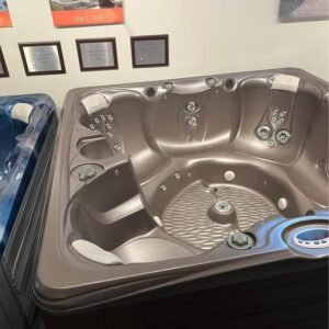 Caldera Salina hot tub available in South Africa from Thermo Spa SA